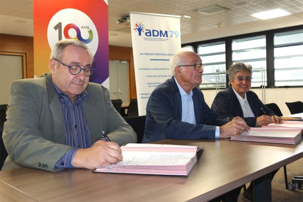 L’association des maires et le SIEDS formalisent leurs bonnes pratiques L’association des maires et le SIEDS formalisent leurs bonnes pratiques