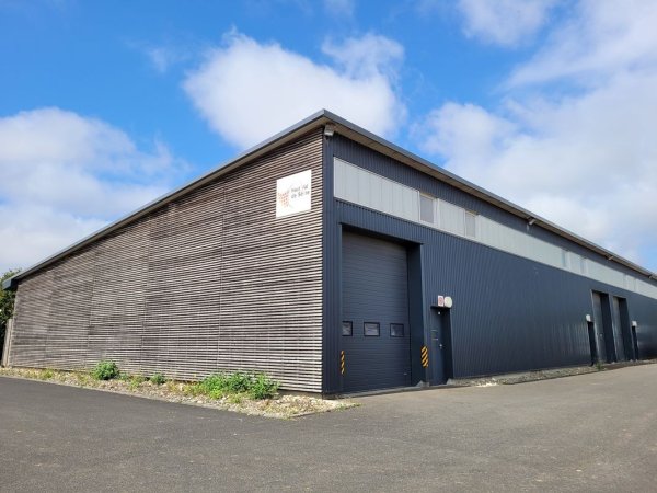 Local d’activités à louer à La Crèche